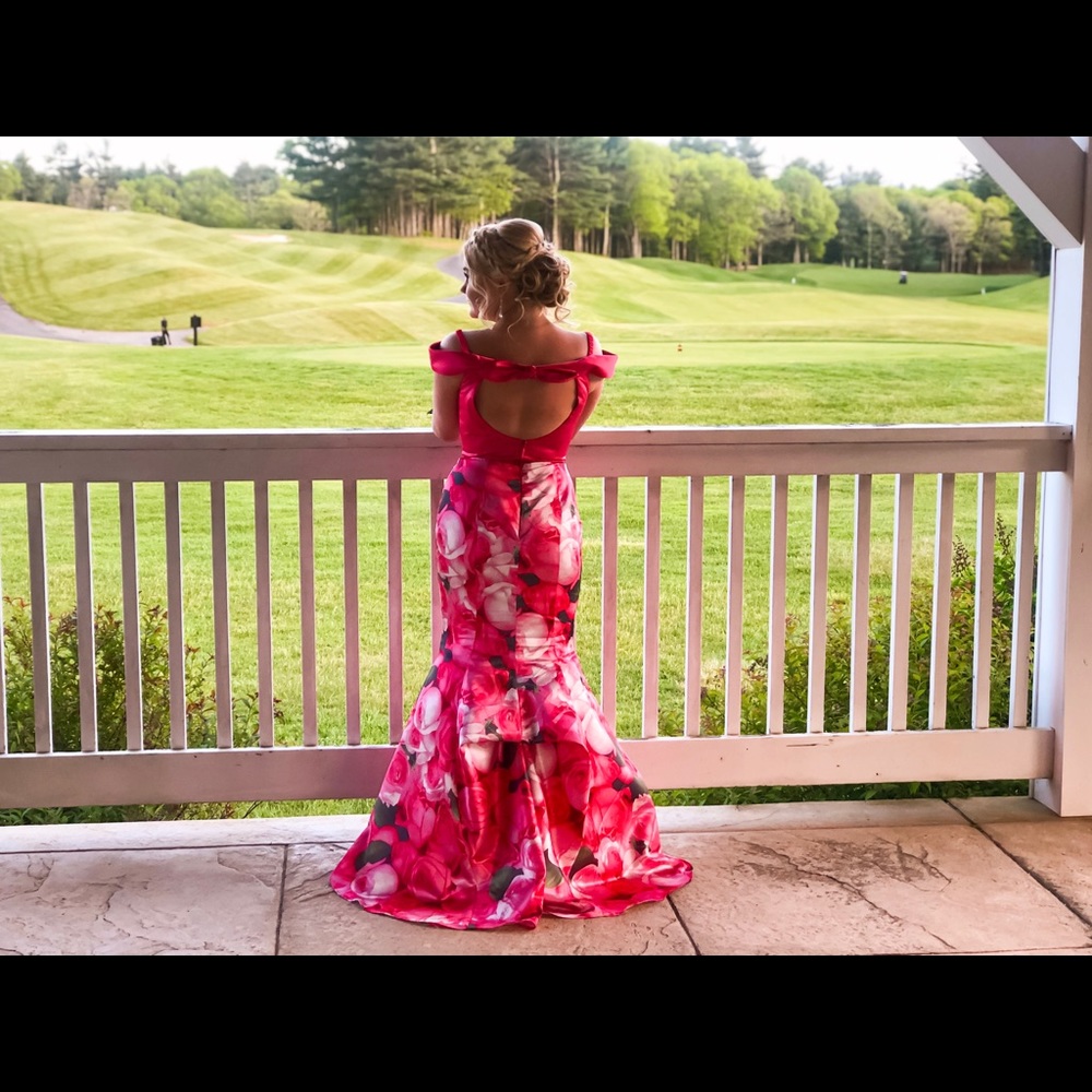 Sherri Hill Prom Dress